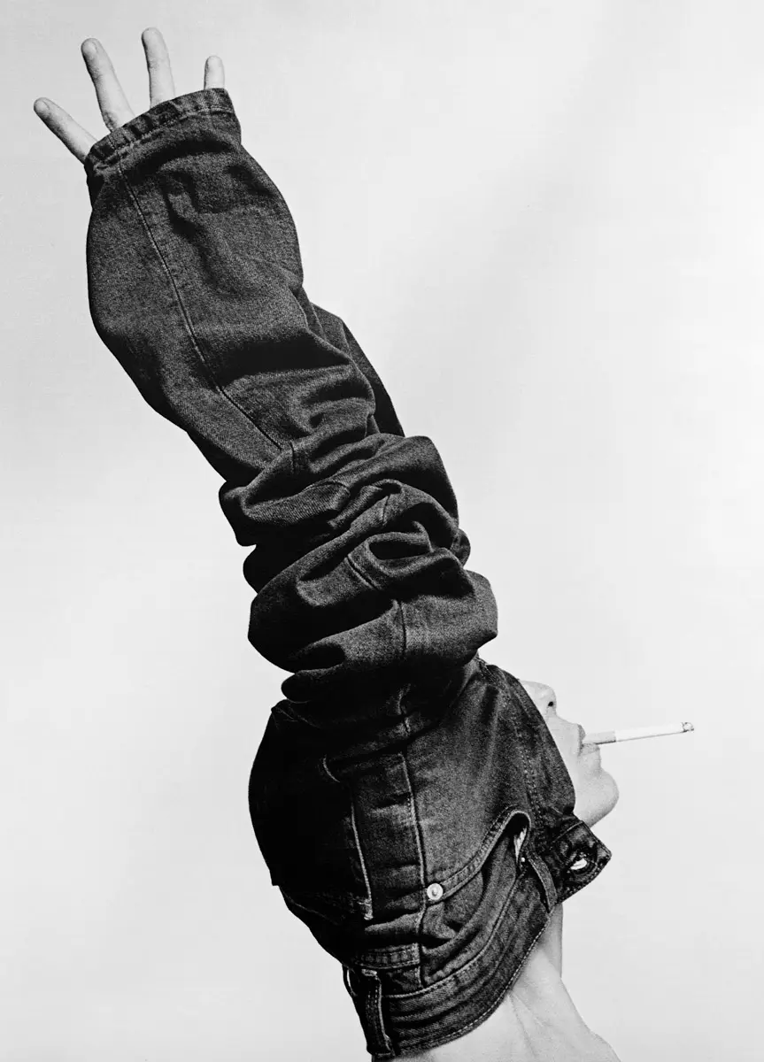 Kate Barry, “My Own Space”: Exhibition at Quai de la Photo