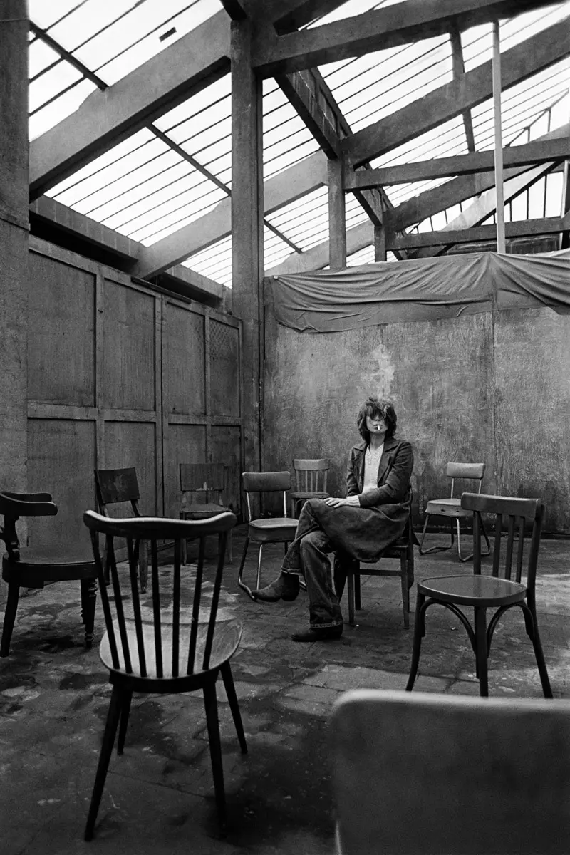 Kate Barry, “My Own Space”: Exhibition at Quai de la Photo